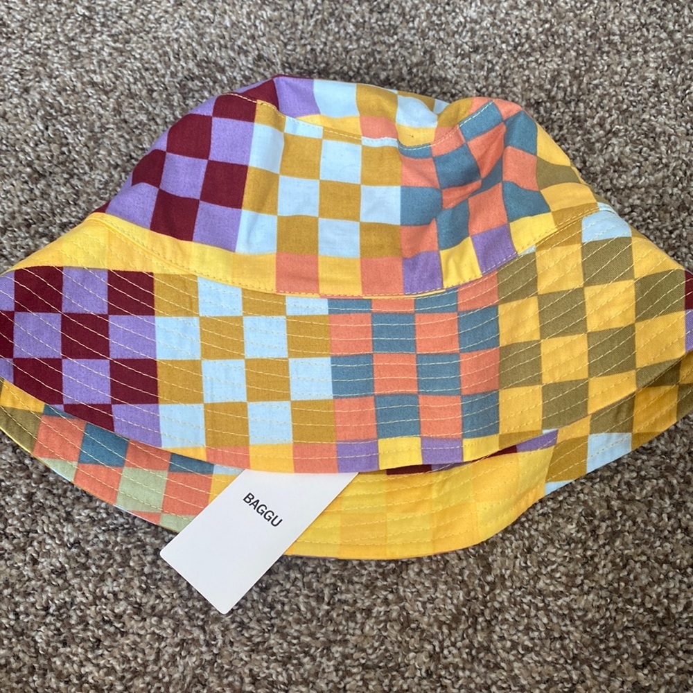 NWT Baggu medium check multi bucket hat